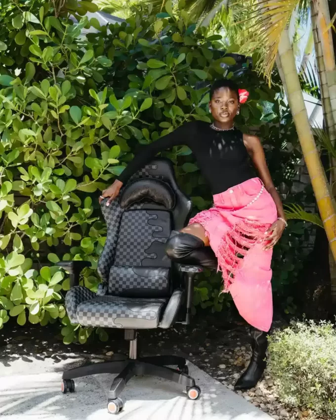 SPEED SHARK SEITENWISCH-SPIELESTUHL