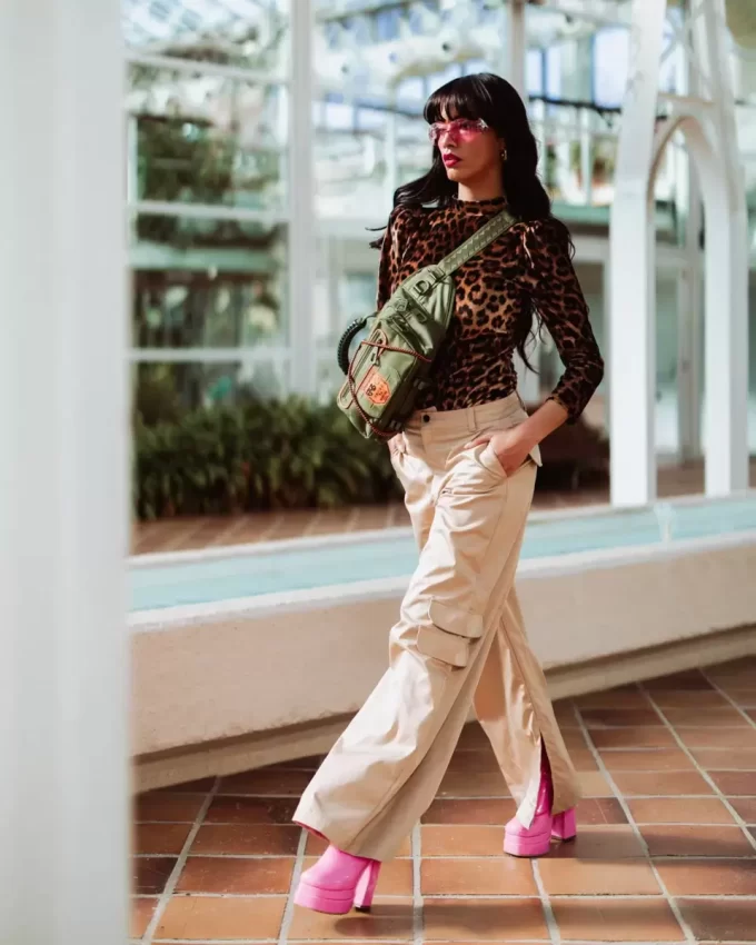 SPEZIALEINSAMEN SHARK SQUAD CARGO CROSSBODY