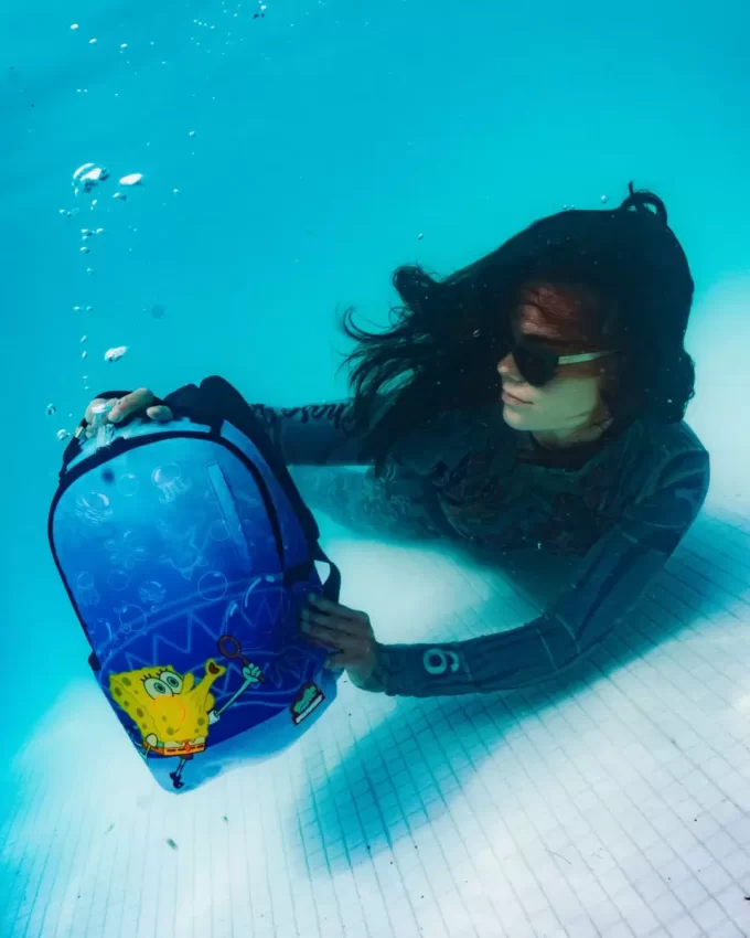 SpongeBob Pustet Seifenblasen DLXR Mini-Rucksack
