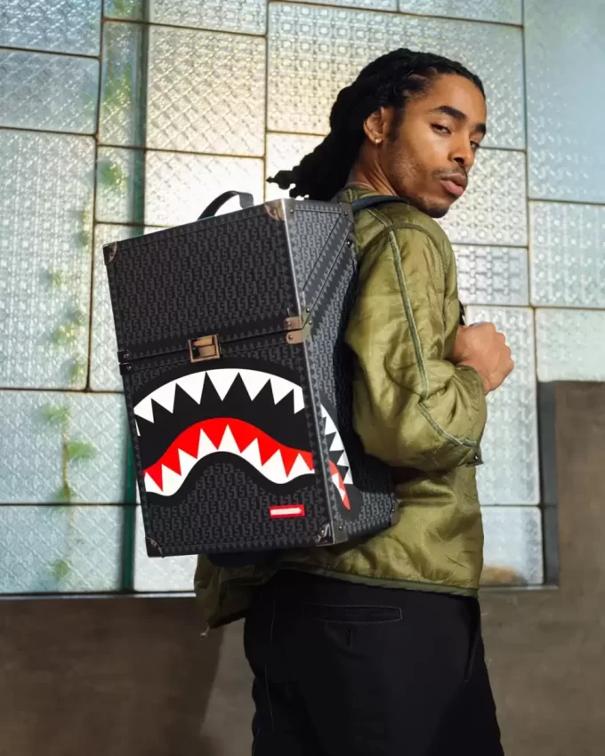 SPRAYGATTI REVV CHATURANGA SHARK 1900 RUCKSACK