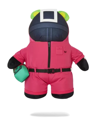 SQUID GAME COLLAB PINK SOLDIERS BÄRENRUCKSACK