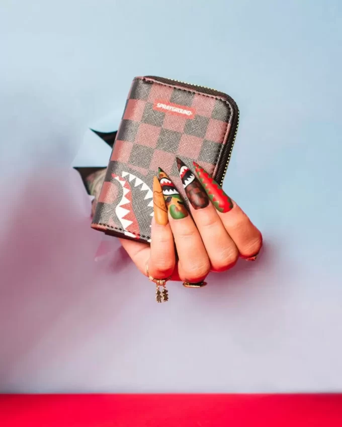 TEILEN SIE DIE GELDBÖRSE