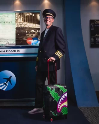 THE WILD ONE SHARKNAUTICS HARTSCHALEN-HANDGEPÄCK