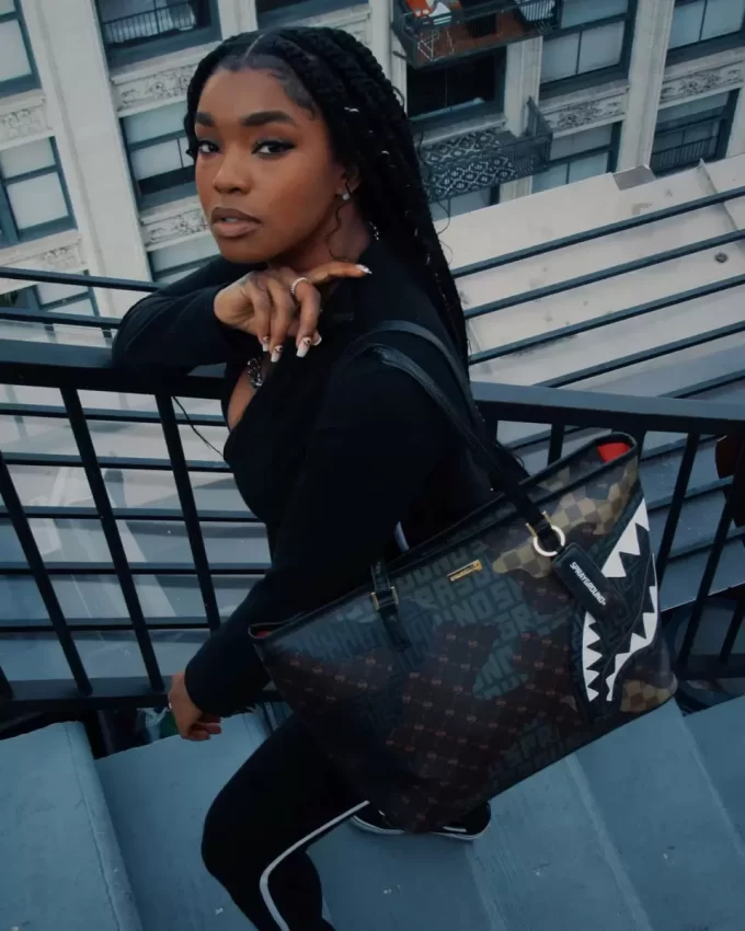 Tragetasche im Stealth-Modus