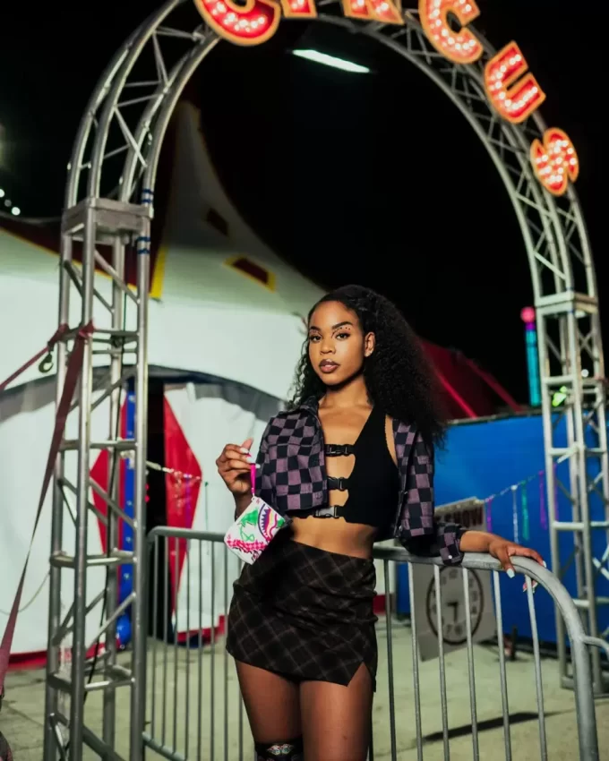 TRAUMHAFTES TECHNICOLOR-GELDBÖRSE