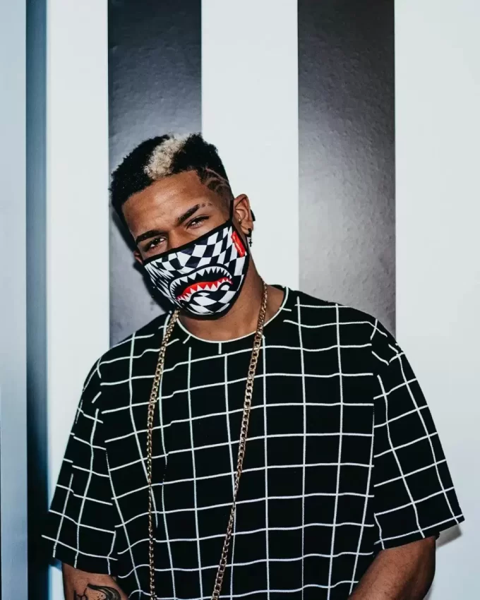 TRIPPY CHECK GESICHTSMASKE