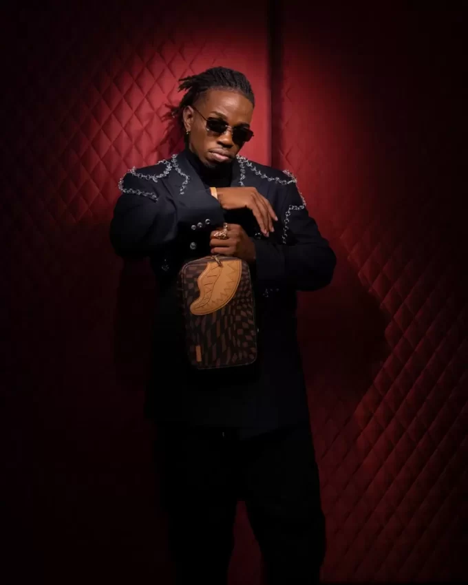 TRIPPY HENNY KOSMETIKTASCHE