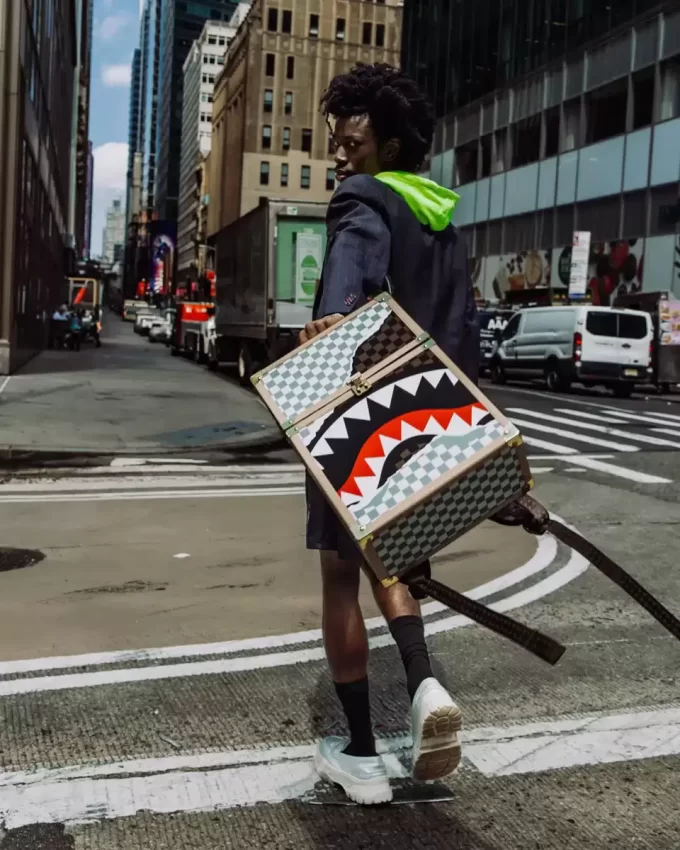 UNSTOPPABLE ENDEAVORS II CHATURANGA SHARK 1900 RUCKSACK