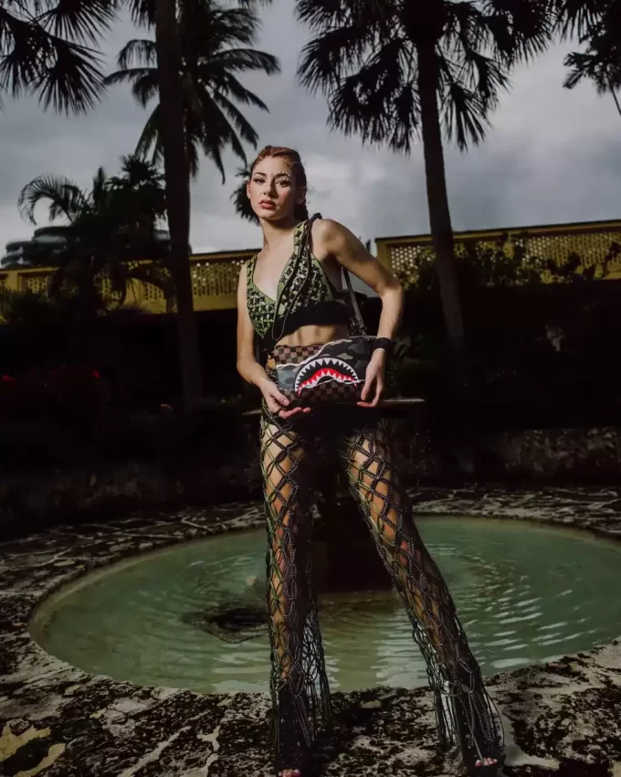 UNSTOPPABLE ENDEAVORS III CROSSOVER-KUPPLUNG