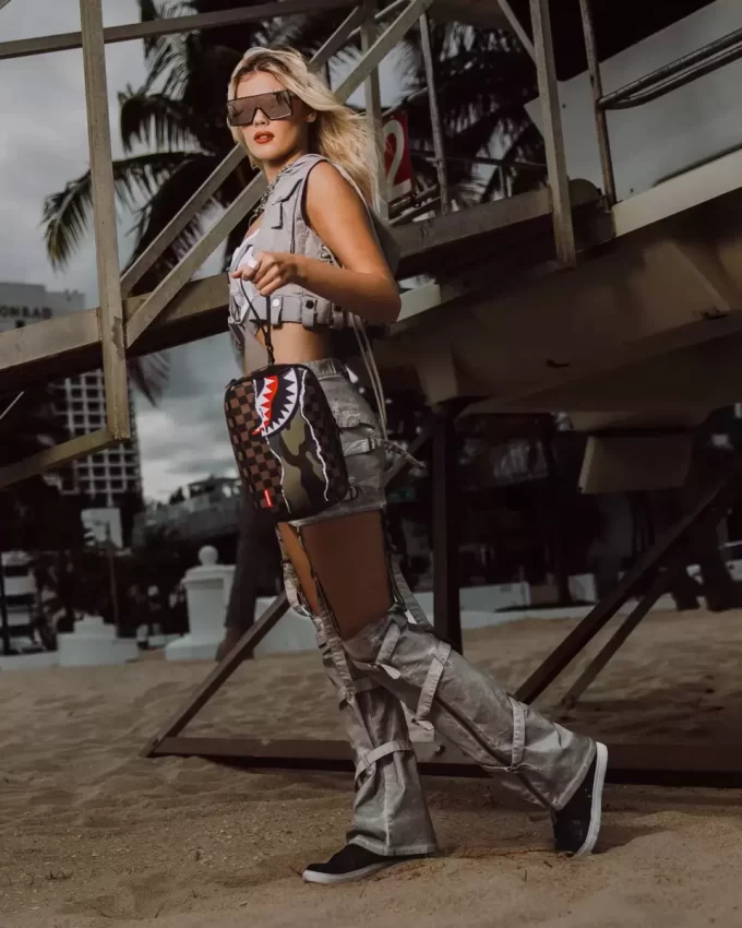 UNSTOPPABLE ENDEAVORS III KOSMETIKTASCHE