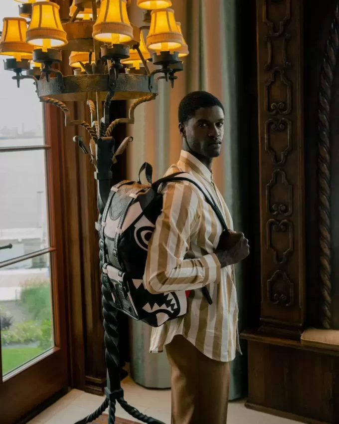 V.V.I.P. HÜGEL V.V.I.P. HÜGEL