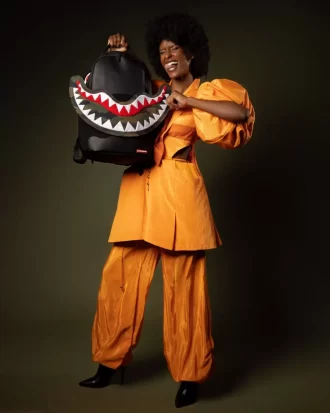 VELCRO SHARK – RUCKSACK MIT 3 AUSTAUSCHBAREN HAIEN-AUFKLEBERN (DLXV)