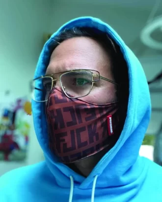 Wendbare, sportliche Herren-Modemaske (Überraschungspackung)