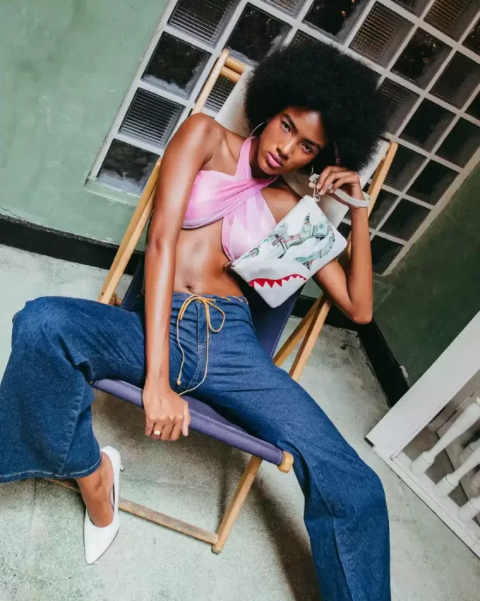 WILDNISVOLLE KREUZKUPPLUNG