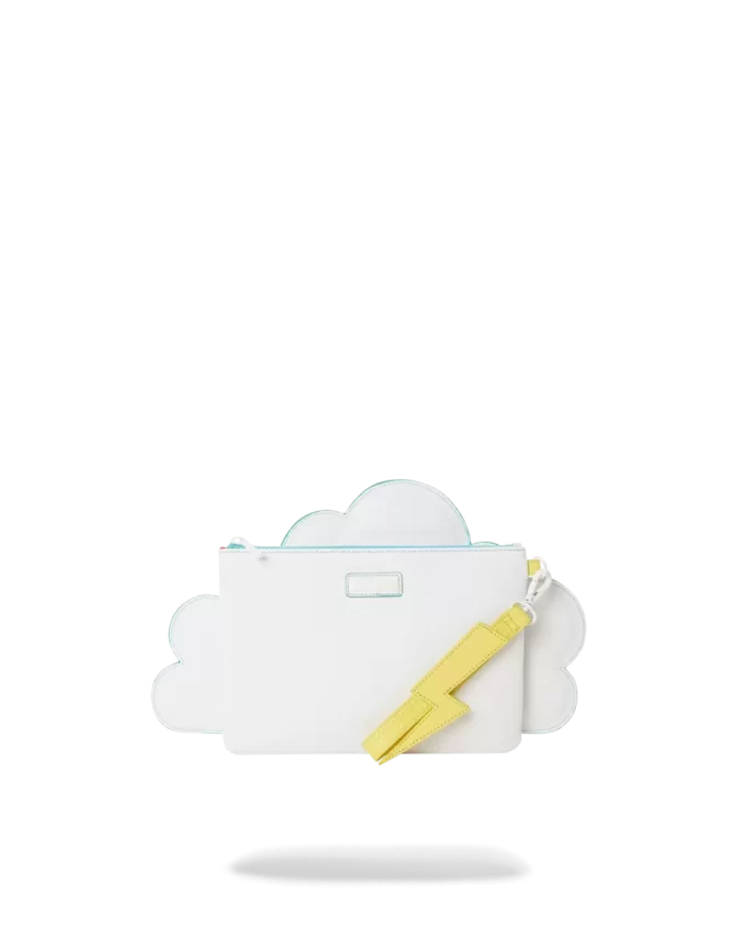 WOLKEN MIT EINER CHANCE AUF EINEN SHARK CROSSOVER-KUPPLUNG