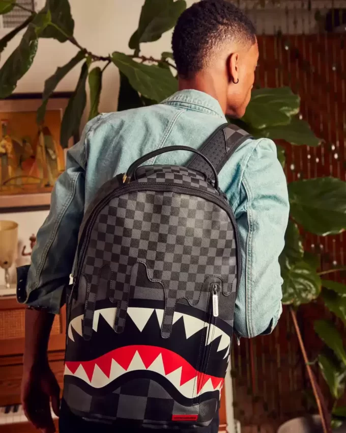 XTC GREY SHARKS IN PARIS RUCKSACK (DLXV)
