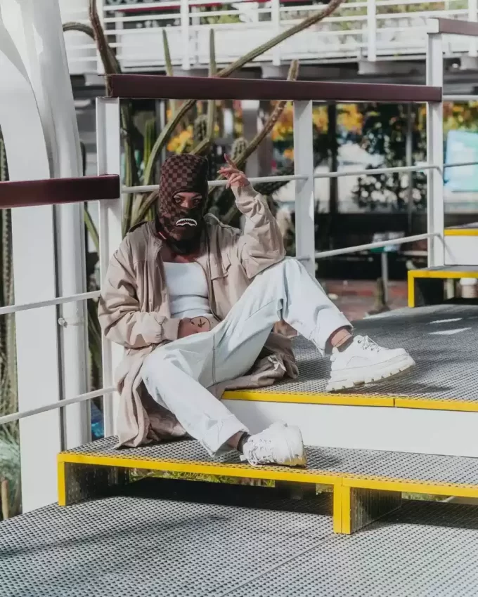 XTC SHARKS IN PARIS SKIMASKE