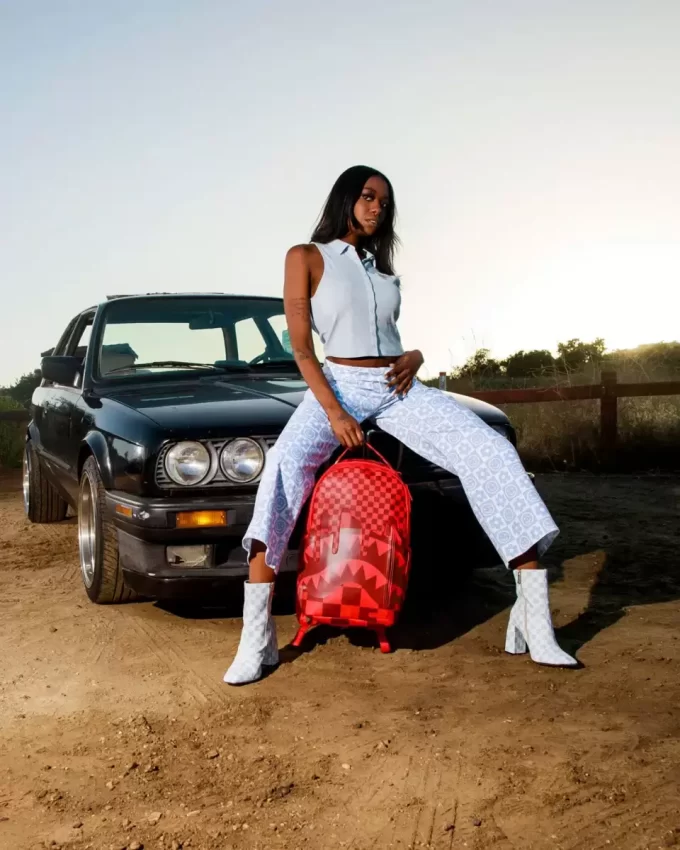 XTC SHARKS IN WONDERLAND RUCKSACK (DLXV)