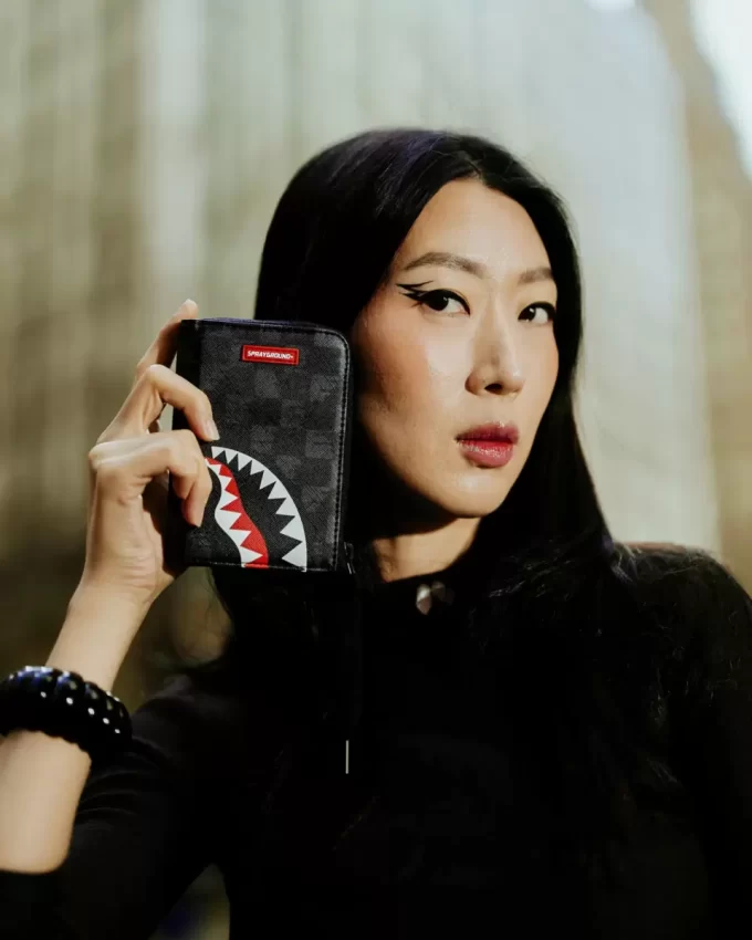 Zweifach gefaltete Geldbörse für Atomdampf